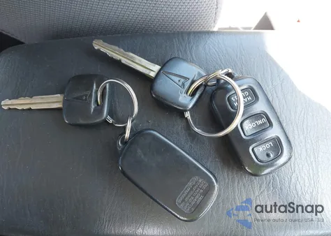 2006 Pontiac Vibe из США, поврежденный, VIN 5Y2SL65836Z421006